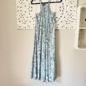 Blue Leaf Print Maxi Dress