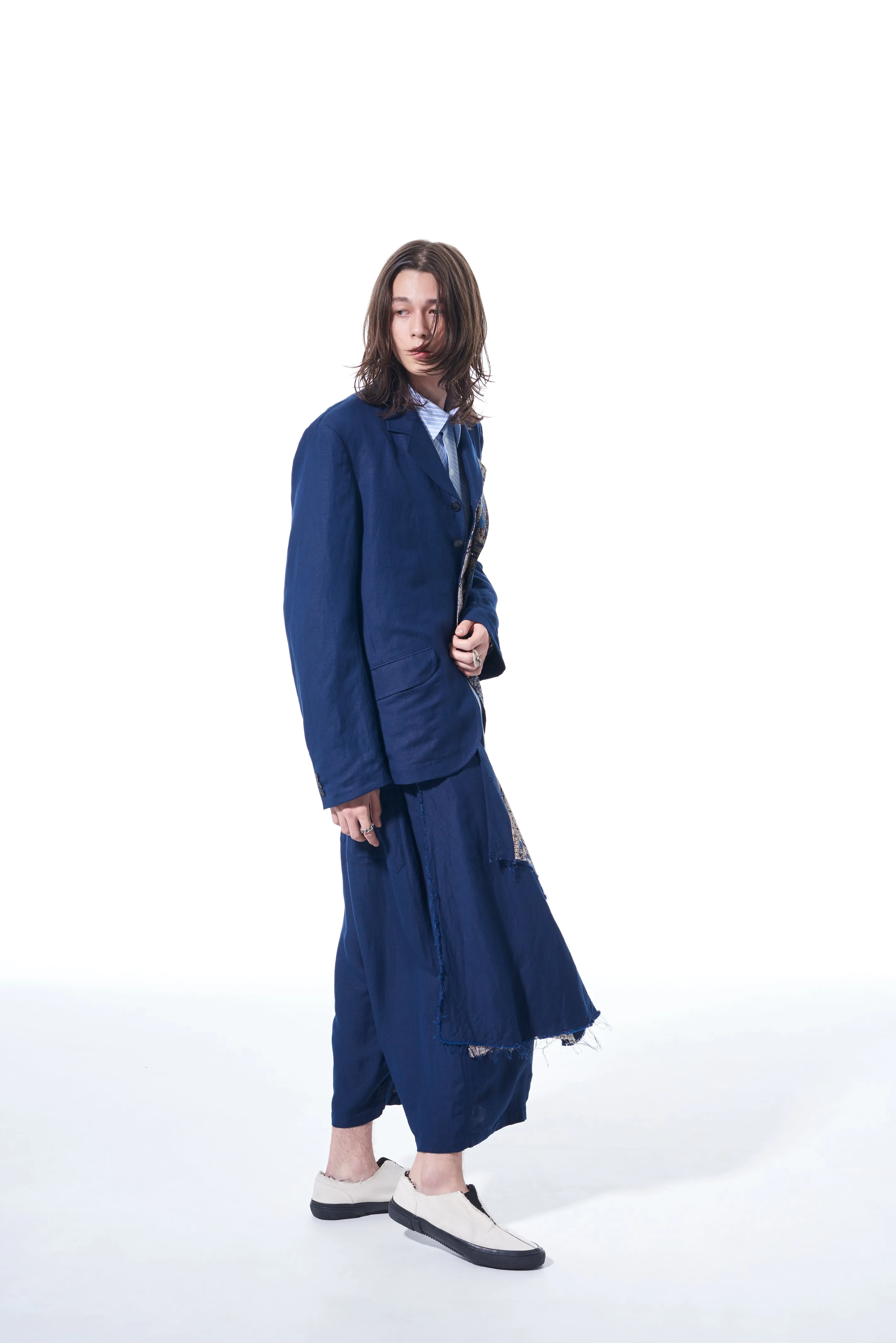 LINEN/RAYON EASY CLOTH INDIAN BLOCK SQUARE PRINT JACKET WITH DOUBLE-TAILORED LEFT FRONT