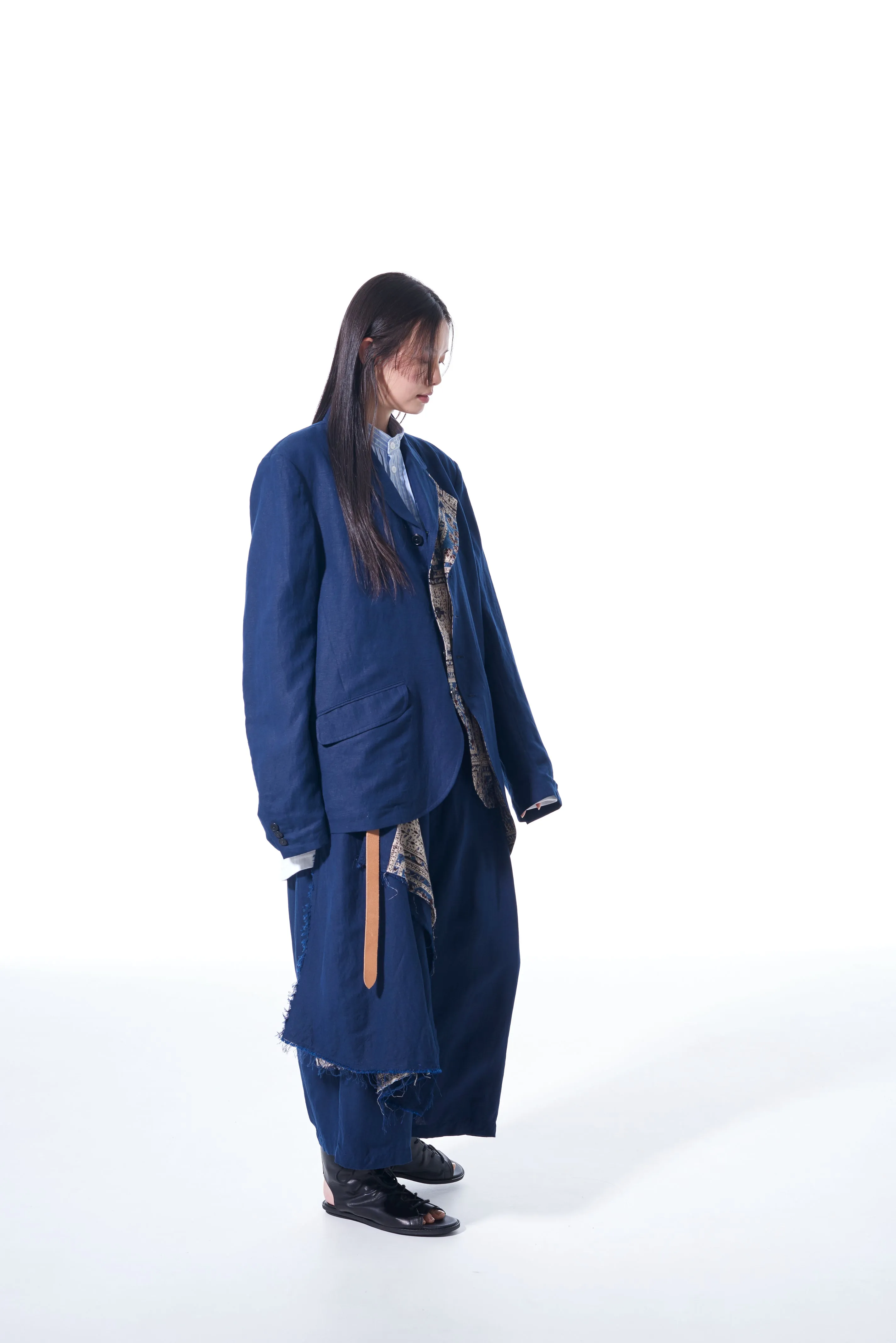 LINEN/RAYON EASY CLOTH INDIAN BLOCK SQUARE PRINT JACKET WITH DOUBLE-TAILORED LEFT FRONT